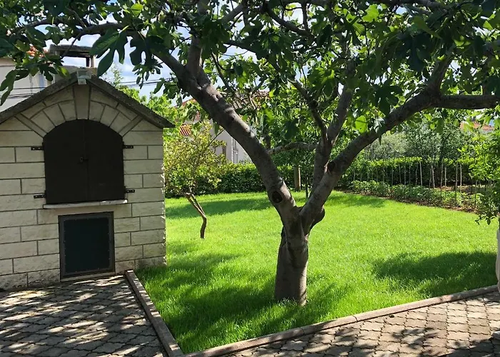 Apartments Trogir アパート